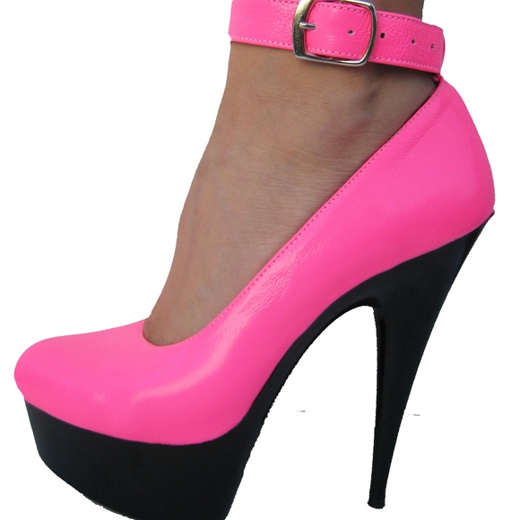 neon pink pumps